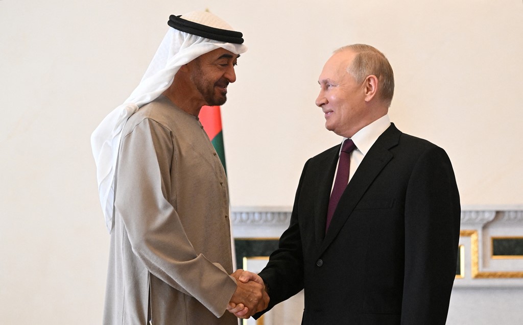 Bashkëpunimi mes dy vendeve, Putin takohet me liderin e Emirateve të Bashkuara Arabe