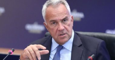 “Abuzuesit e fëmijëve të kastrohen”, ministri grek sqaron deklaratën e bujshme: Thashë një mendim personal