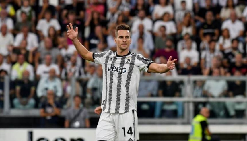 Milik mbetet “bardhezi”, Juventus blen totalisht kartonin e polakut