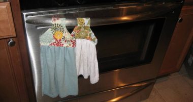 E varni peshqirin në derën e furrës? Ndaloni menjëherë tani