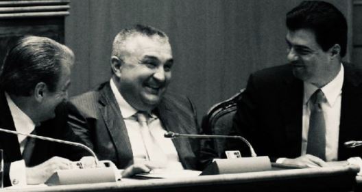 Rama ironizon Bashën, Berishën dhe Metën: Opozita e zhytur në thesin e parave ruse