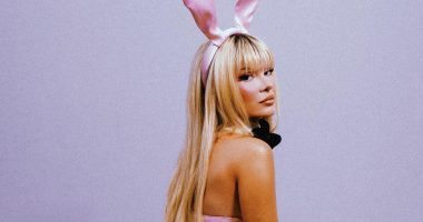 Era Istrefi “pozon” për Playboy, rikrijon look-un e divës së pasarelave për Halloween