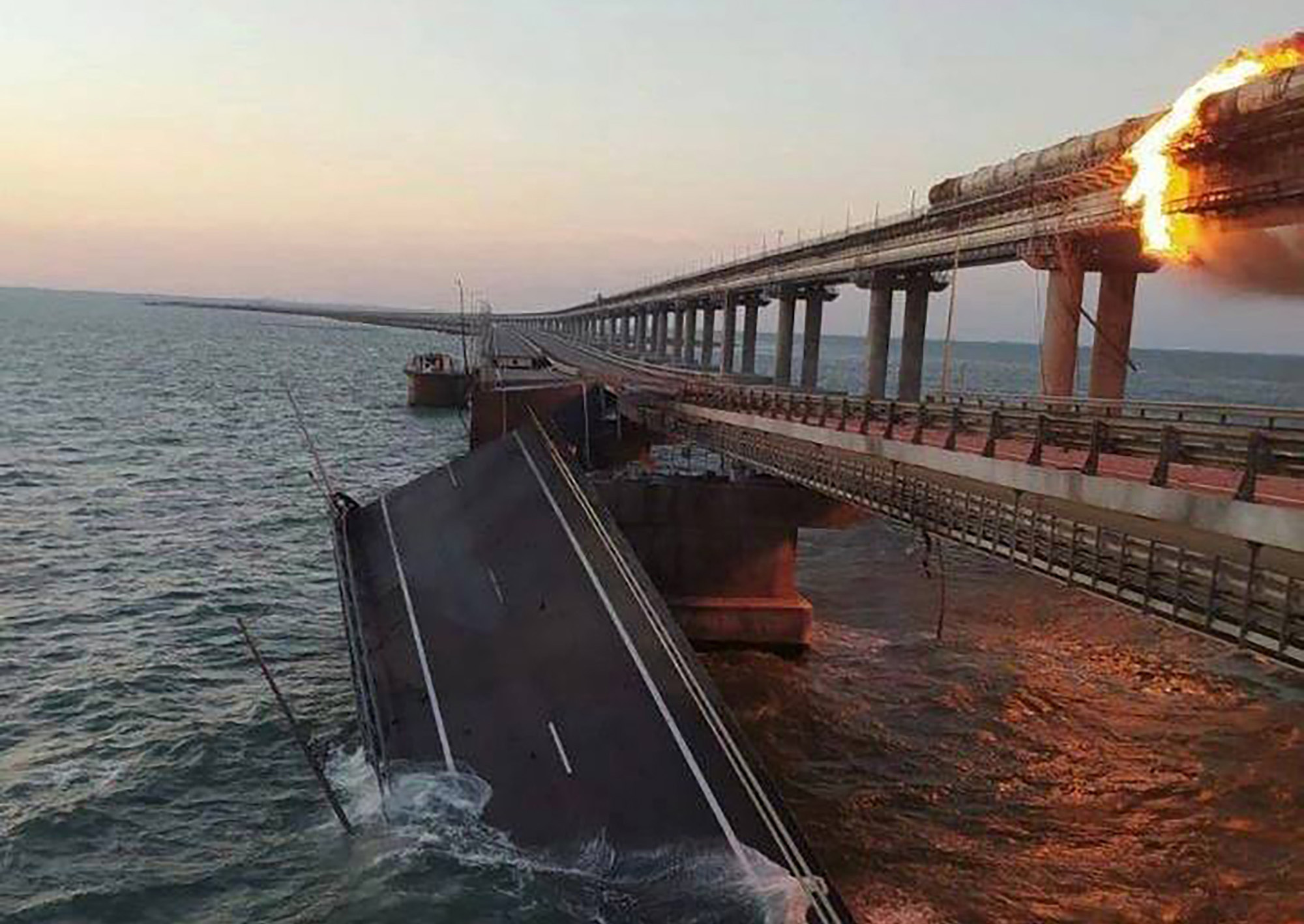 Shpërthimi në Urën e Krimesë, Rusia raporton për viktima: Dy trupa janë nxjerrë nga uji