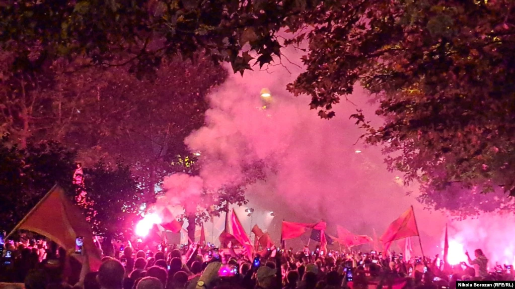 Protestuesit mblidhen para parlamentit në Mal të Zi, kërkojnë zgjedhje të reja