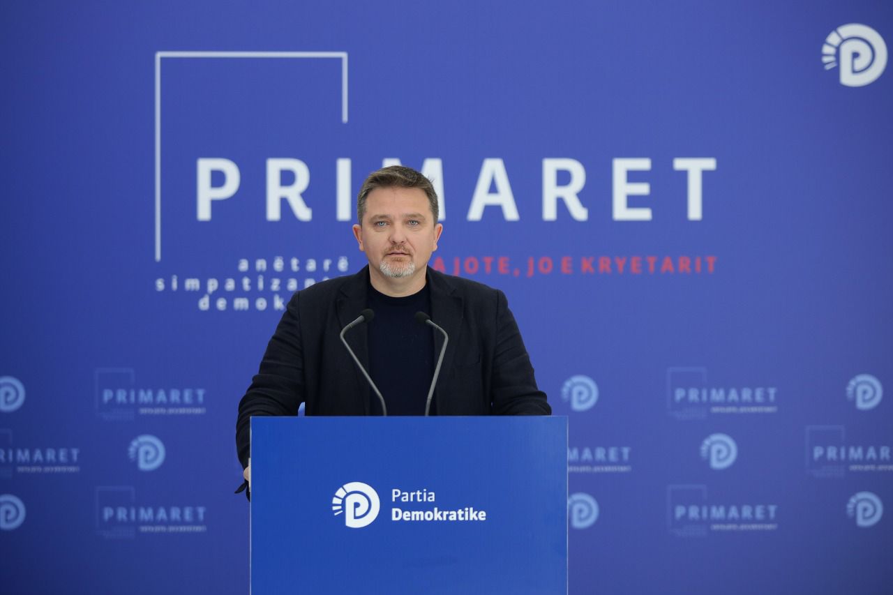 Julian Deda prezanton kandidaturën në Primare për Bashkinë e Tiranës
