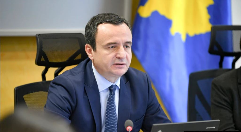 Kurti pranon propozimin e SHBA-së, Kosova shtyn për 48 orë shqiptimin e gjobave për targat