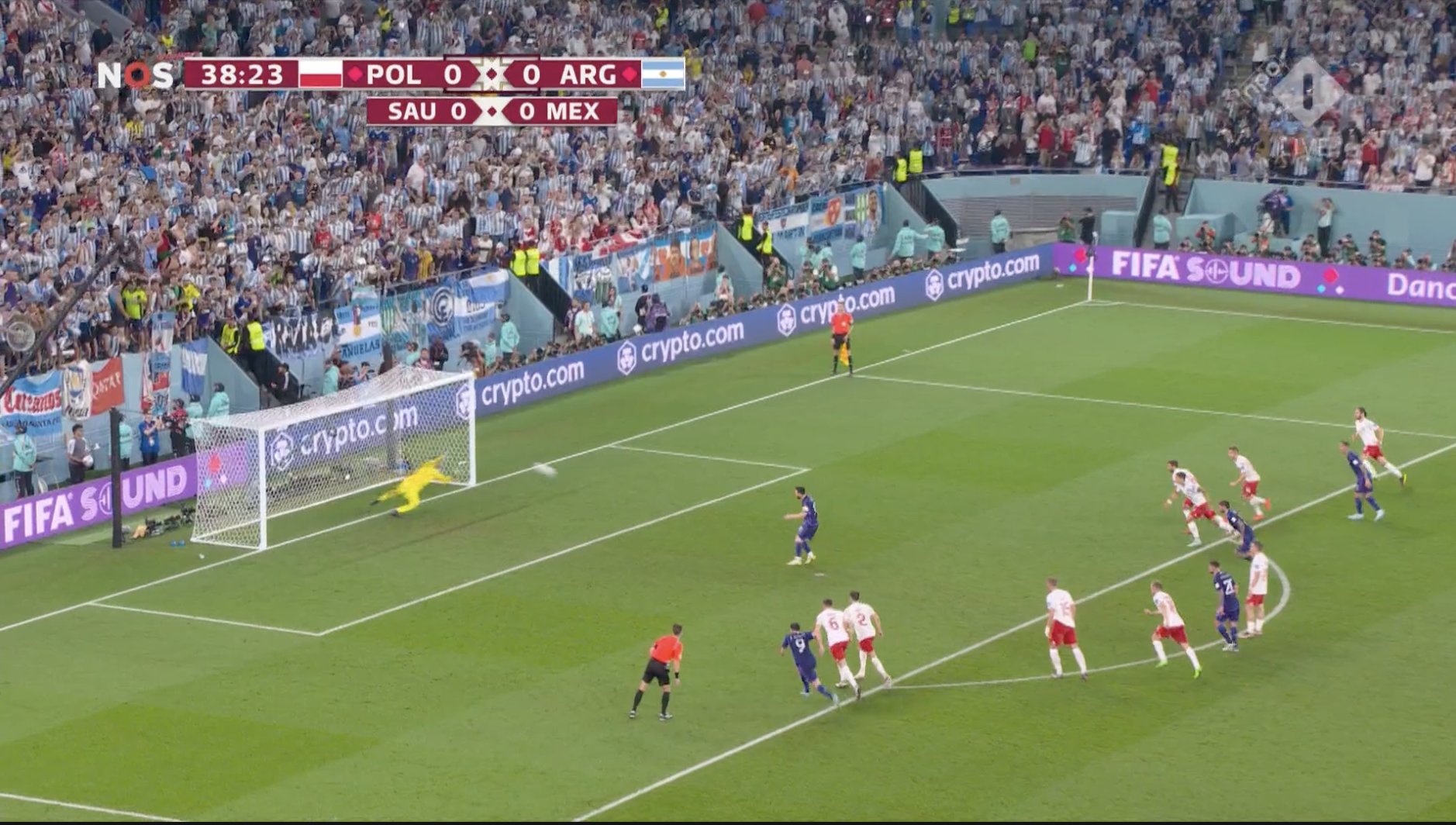 VIDEO/ Messi gabon penalltinë, Szczesny bën mrekullinë