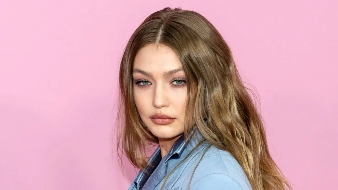 Gigi Hadid i thotë “lamtumirë” Twitterit të Elon Musk: Vend i urrejtjes dhe fanatizmit