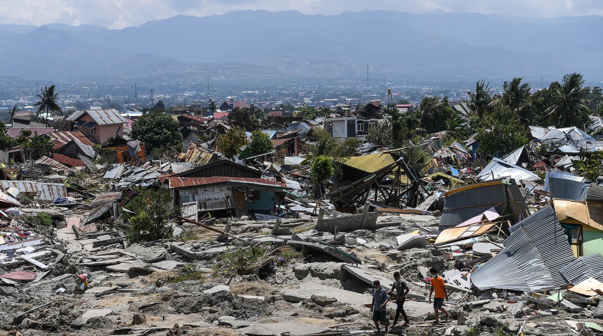 Bilanci tragjik në Indonezi, rritet numri i viktimave, mijëra njerëz mbeten pa shtëpi