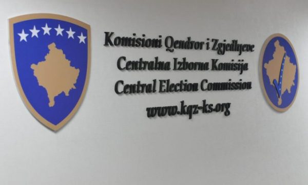KQZ: Presidentja Osmani ka kërkuar emrat që do t’i zëvendësojnë deputetë e listës Srpska