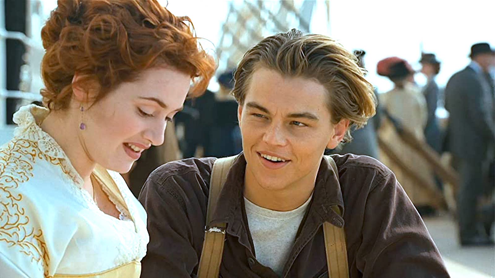 A e dini se DiCaprio për pak sa nuk e humbi rolin e Jack? Regjisori i “Titanic” tregon si qendron e vërteta