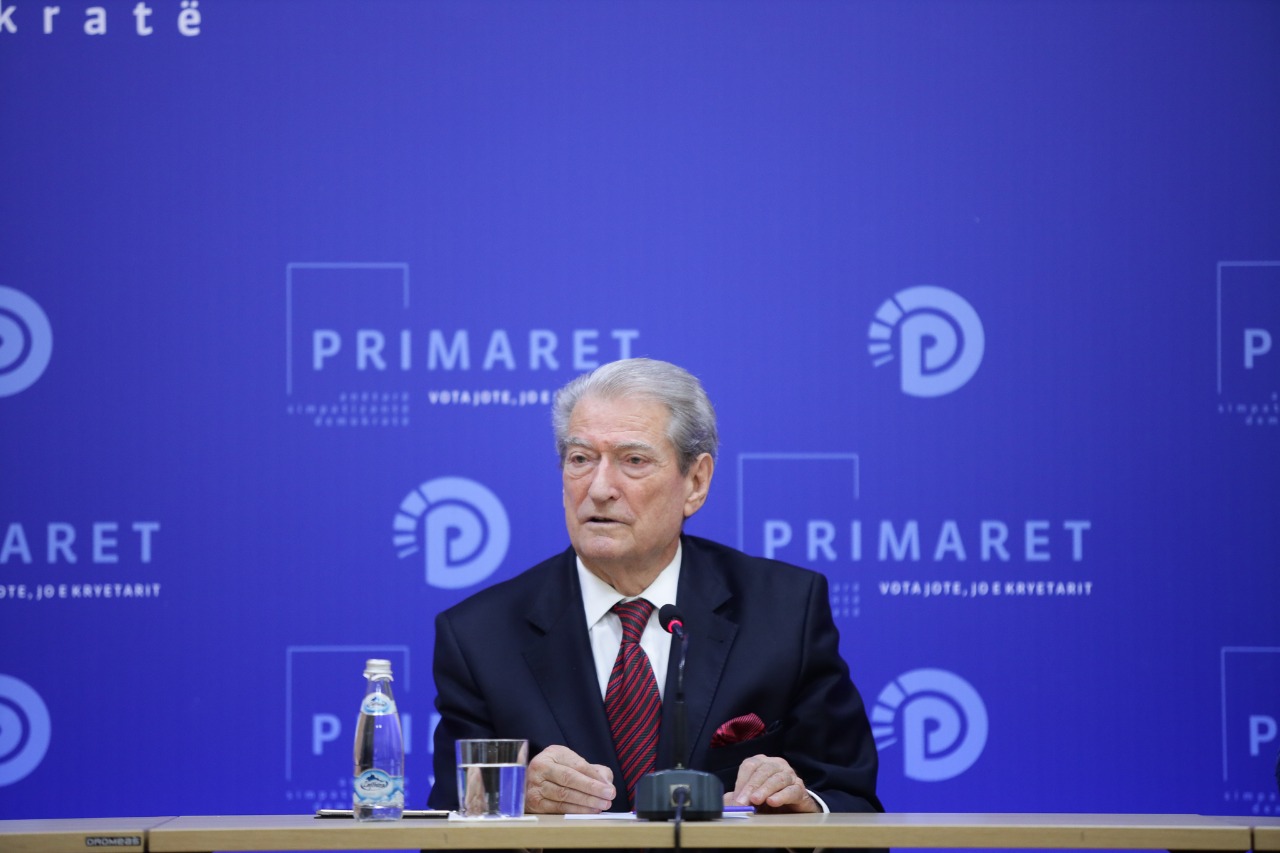 Berisha: Rama tenton të shtypë opozitën në parlament, nuk do e arrijë kurrë