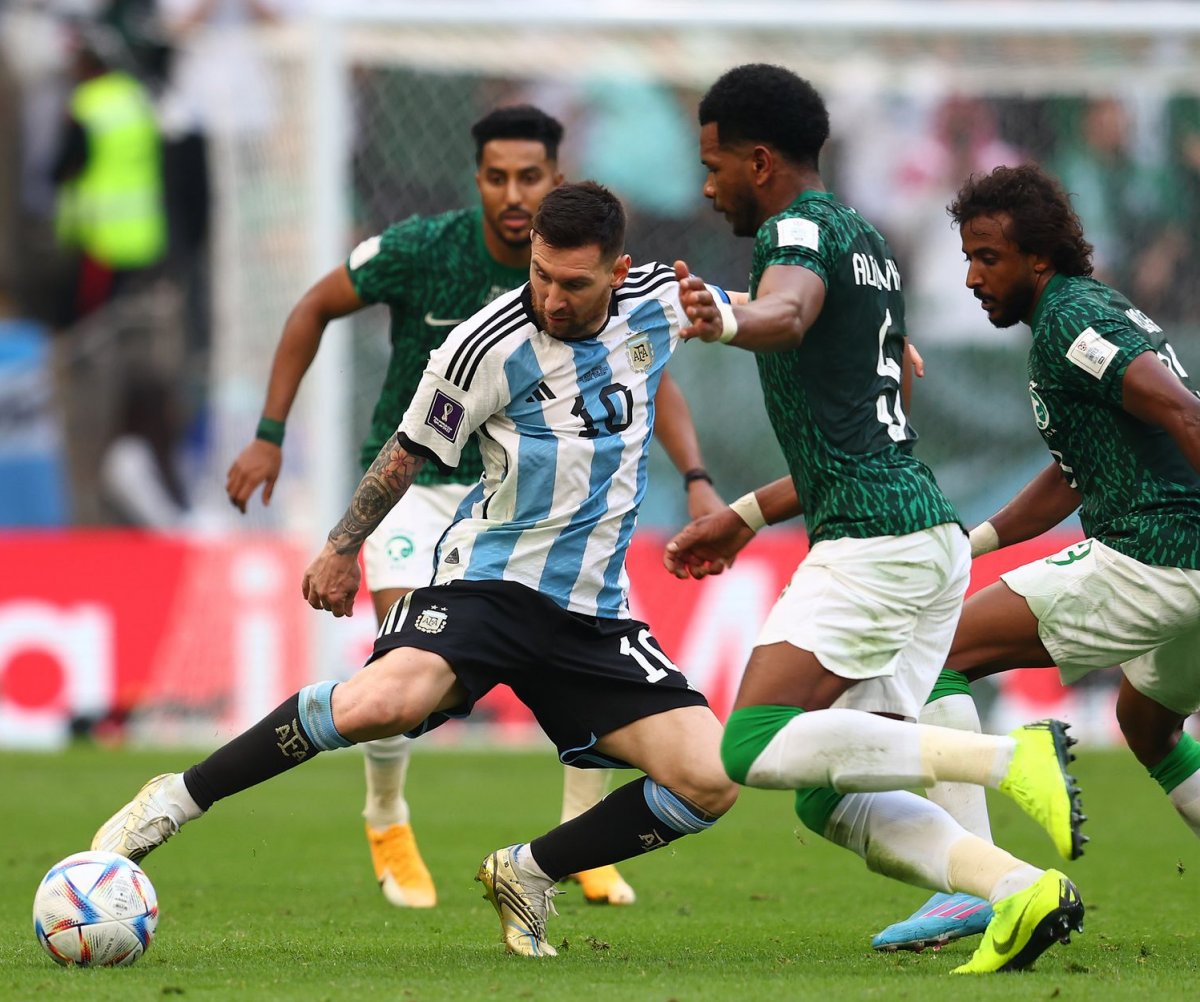Arabia Saudite “lëshon dorën”, çdo lojtar do të shpërblehet me “Rolls Royce” pas fitores me Argjentinën