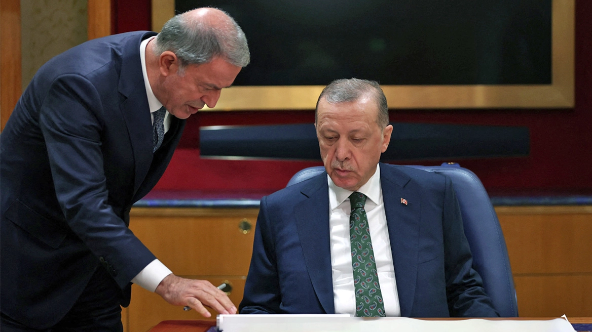 “Hakmarrje për sulmin terrorist”, pse Erdogan goditi në Siri dhe Irak