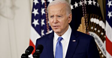 Tragjedia me 10 të vdekur në Los Angelos, Biden udhëzon FBI për të ofruar mbështetje