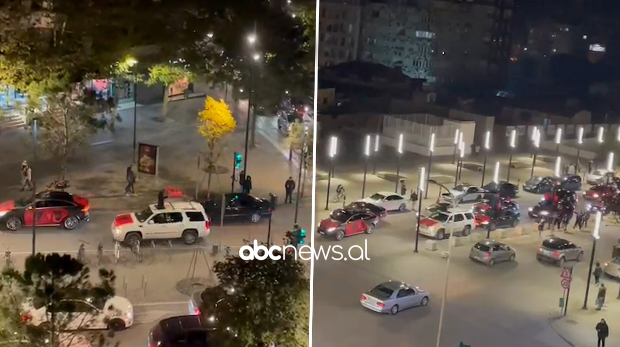 VIDEO/ “Ndizet” Tirana, shqiptarët festojnë së bashku në rrugët e kryeqytetit me flamujt kuqezi