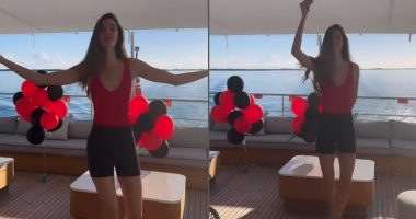 VIDEO/ E veshur kuq e zi, Emina Çunmulaj uron 28 Nëntorin duke kërcyer valle shqiptare