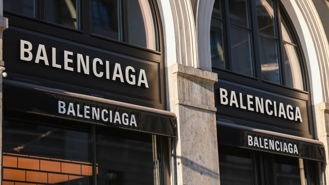 Balenciaga i thotë “lamtumirë” Twitter-it