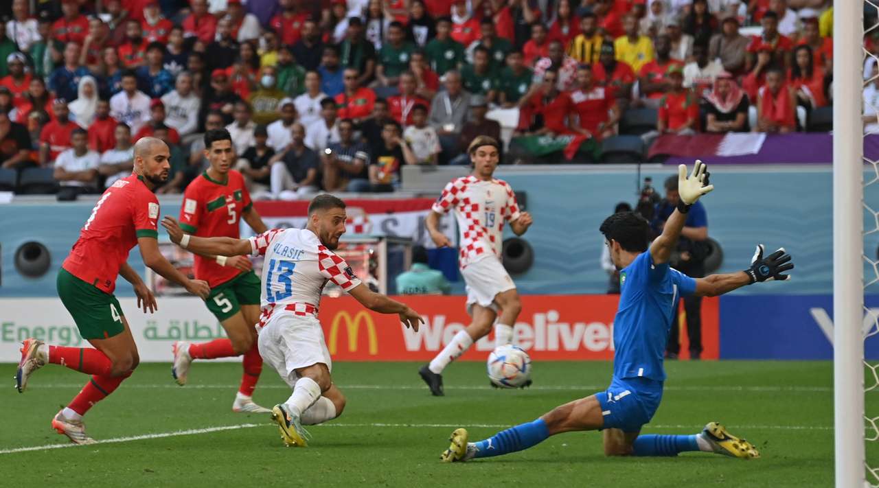 Maroku “mbijeton” kundër Kroacisë, skuadrat ndahen në barazim