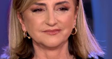 “Ma mbushte shpirtin plot”, Marjana Kondi përlotet për të ëmën: Nuk shkoj dot as në varreza, më duket…