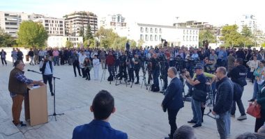 Protesta e pedagogëve, pezullohet bojkoti, rinis procesi mësimor