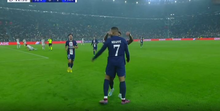 VIDEO/ Mbappe merr “zvarrë” mbrojtjen e Juventus, francezi shënon super gol