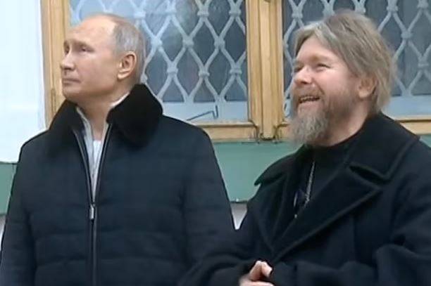 Këshilltari shpirtëror i Putinit: Mes Ukrainës dhe Rusisë duhet të ketë paqe me vullnetin e Zotit