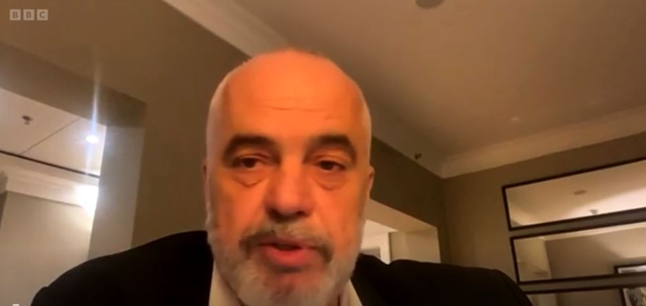 Deklaratat e sekretares britanike për refugjatët shqiptarë, Rama sulmon Mbretërinë e Bashkuar: Gjuhë e neveritshme e ksenofobisë