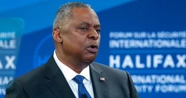 Sekretari amerikan i Mbrojtjes paralajmëron për rrezikun e “një bote tiranie”