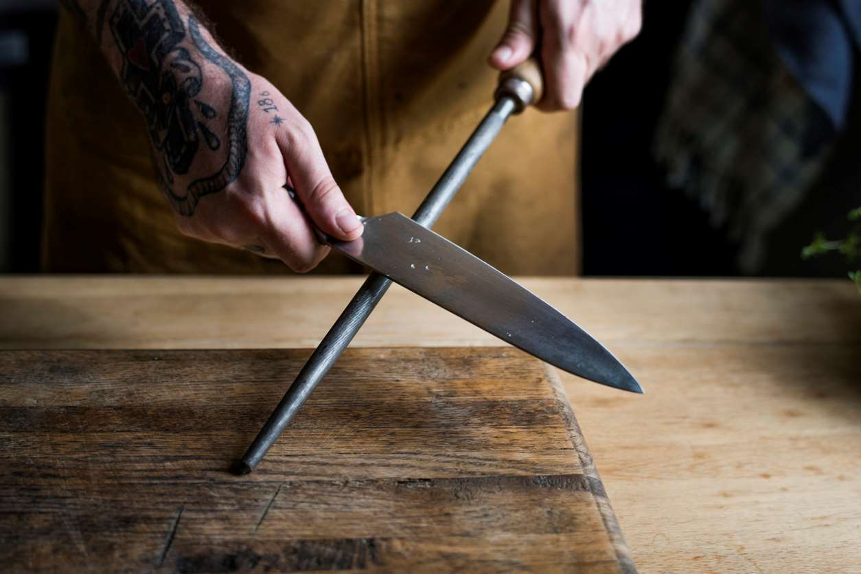 Gabimet e rëndësishme që bëni me thikat në kuzhinë