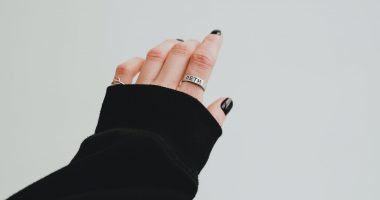 E zeza është tendenca e këtij sezoni për thonjtë