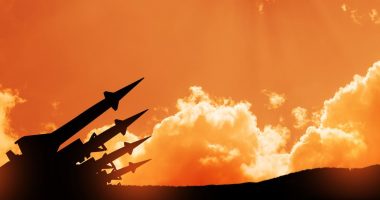 Putini i bën “blof” Zelenskyt, lëshon raketë  me kokë të rreme në Kiev