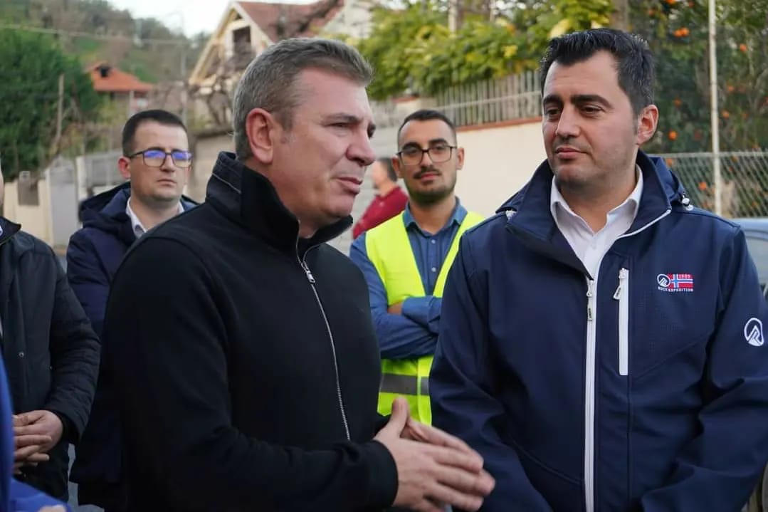 Rehabilitohet një tjetër bllok banimi, Gjiknuri: Do ta vazhdojmë këtë rrugë të mirë me Gledin kryetar Bashkie edhe katër vite të tjera