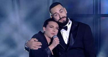 FOTO/ Këndoi “Pyes lotin” me Elsa Lilën, por fansja më e madhe e Capital T në Festival ishte Adrola Dushi
