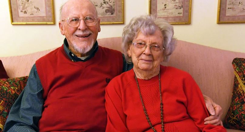 Çifti i të moshuarve festojnë momentin historik, shënojnë 80-vjetorin e martesës