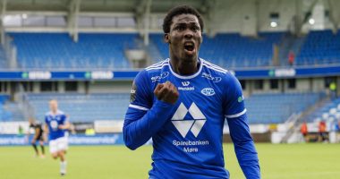 Blerja e parë e Chelsea, “blutë” gjejnë bomberin në Norvegji