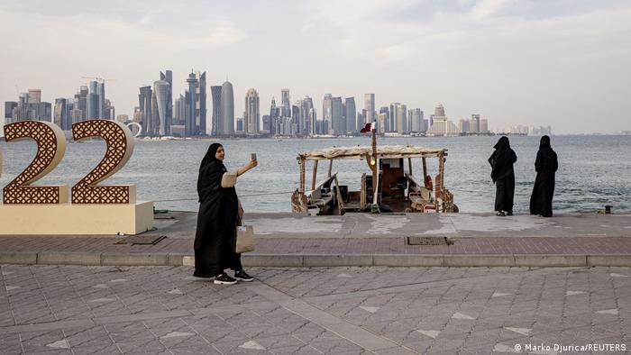 Katar/ Ekipi i “humbur” i futbollit të femrave sheh me zili