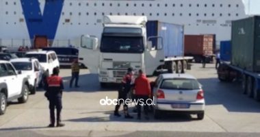 Kapet me snajper dhe shotgan, arrestohet një person në portin e Durrësit