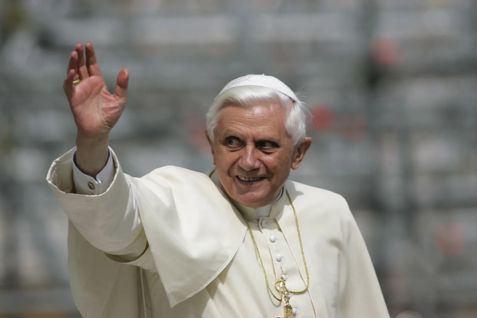Ndërron jetë Papa Benedict XVI