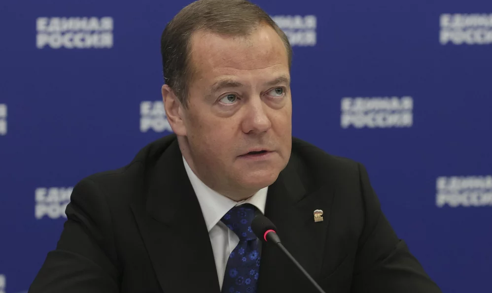 Rusia: Medvedev kërcënon me sulme anëtarët e NATO-s