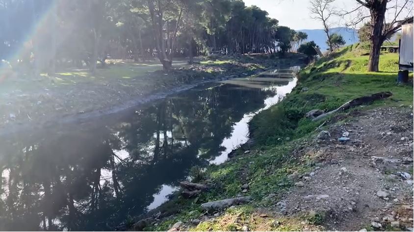 Gjendet i vdekur në kanal 70-vjeçari në Vlorë