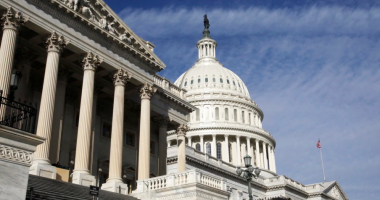 Dhoma e Përfaqësuesve miraton buxhetin që përfshin edhe ndihmën për Ukrainën