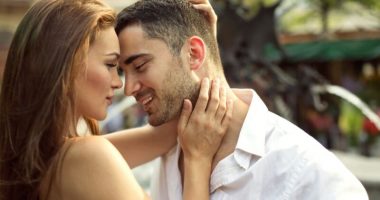Nuk mjafton veçse “Të Dua”, 7 fjali që partnerja juaj dëshiron të dëgjojë prej jush