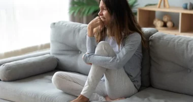 4 shenjat që tregojnë se ju po lëndoni veten tuaj