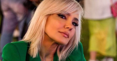 Monika Lubonja flet “troç”: Më thotë mami pse vjen vonë se të shohin komshinjtë