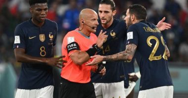 Gjyqtari i finales së Kupës së Botës u mbyll gojën kritikëve francezë, u tregon foton e padëshiruar