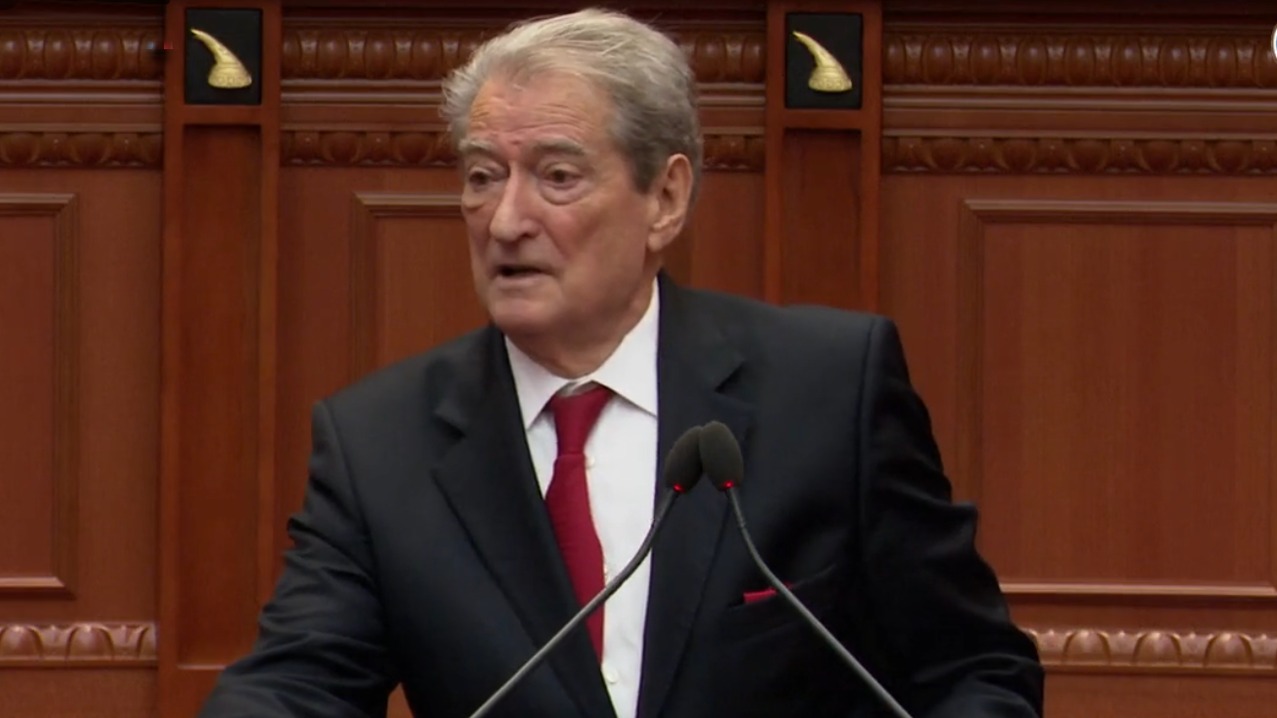 “Buxheti i 2022 do të mbetet në histori”, Berisha akuzon qeverinë për vjedhje