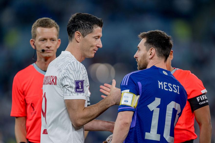 VIDEO/ Lewandowski ka zbuluar se çfarë i ka thënë Messit