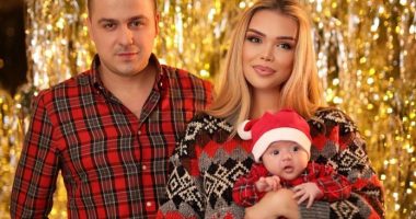 I ngjan Enit apo Gencit? Çifti i njohur prezanton për herë të parë vajzën