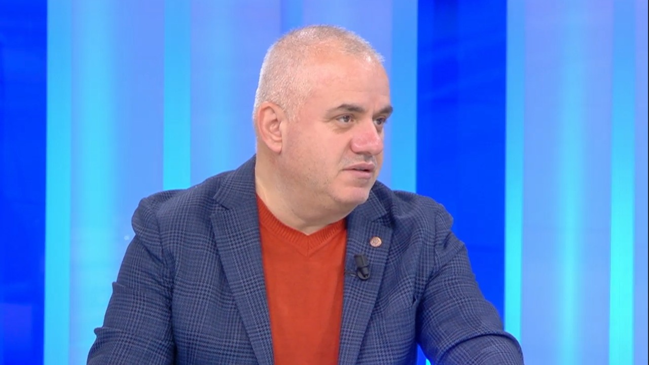 “Ka qenë një ngjarje e mirë menduar”, Artan Hoxha për të riun që goditi Berishën: Nuk iu gjet as mjet identifikimi, as telefon